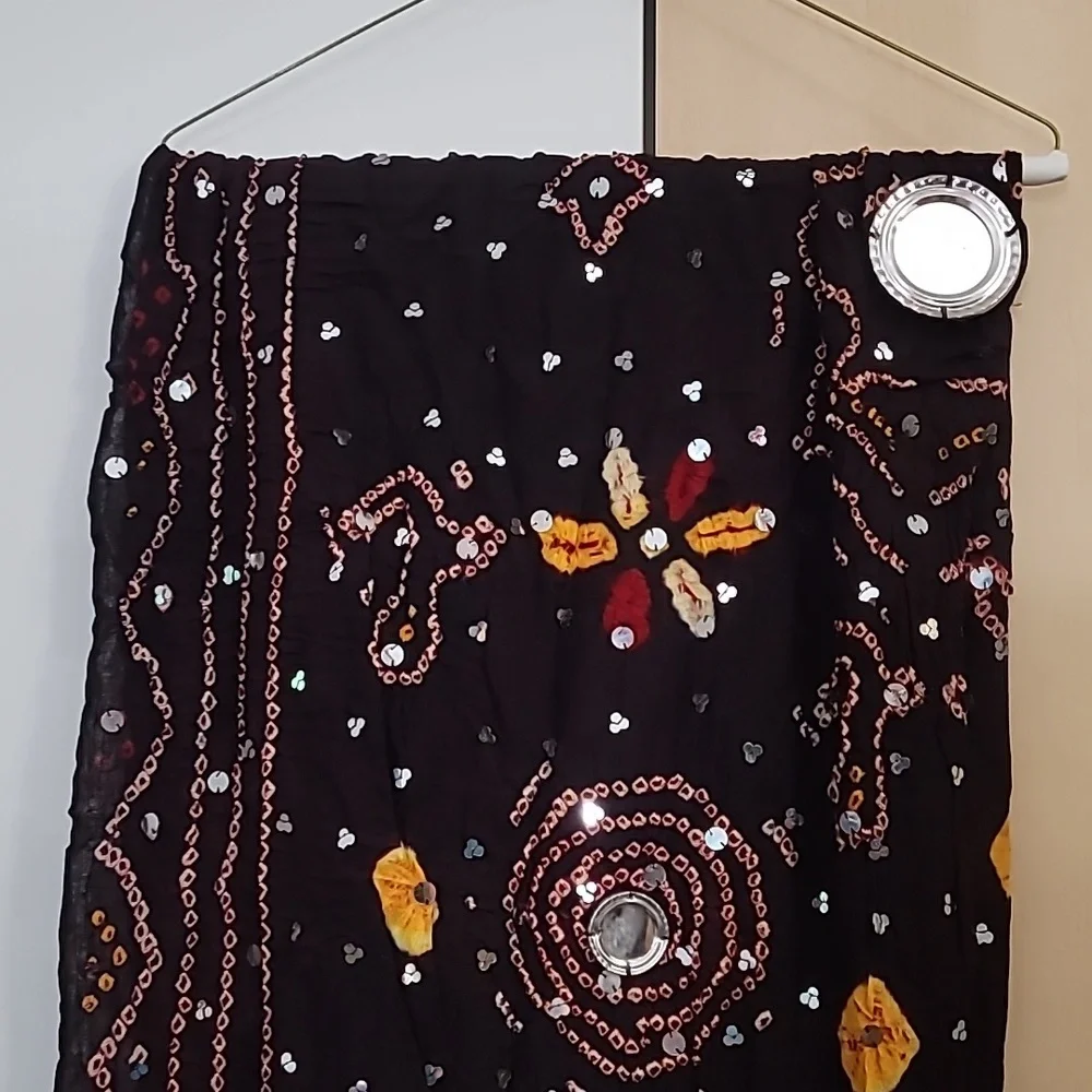 Woman's Scarf Dupatta Hand Stitched 81”x 38” Women's COOP, Sawai Madhapur, India